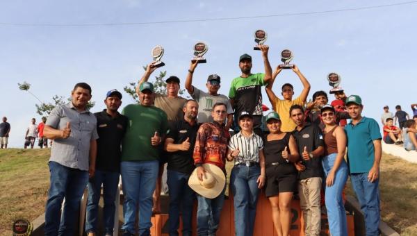 Motocross leva adrenalina e emoção ao 37º aniversário de Goianorte