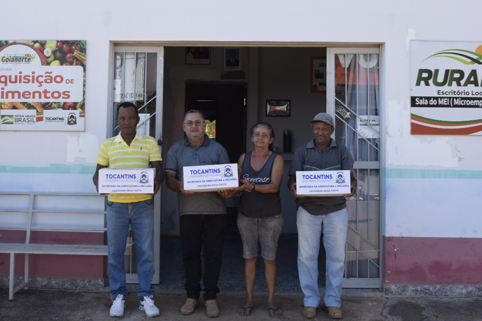 Prefeitura de Goianorte, por meio da Secretaria de Agricultura e Pecuária,  distribui kits de sementes de hortaliças para agricultores familiares