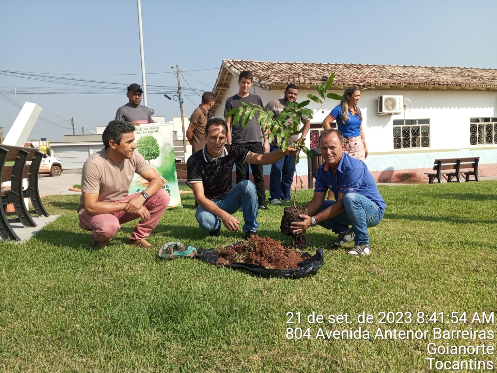 Em celebração ao Dia da Árvore, Prefeitura de Goianorte, por meio da Secretaria Municipal de Meio Ambiente realiza ação de plantio de árvores Em celebração ao Dia da Árvore, Prefeitura de Goianorte, por meio da Secretaria Municipal de Meio Ambiente realiza ação de plantio de árvores