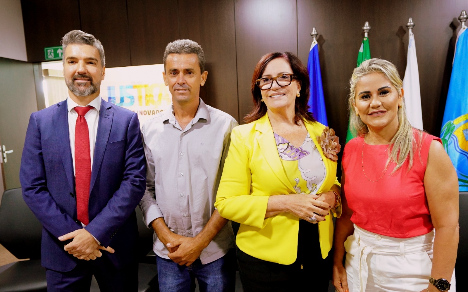 Prefeita de Goianorte participa da inauguração do novo prédio do Fórum de Colmeia